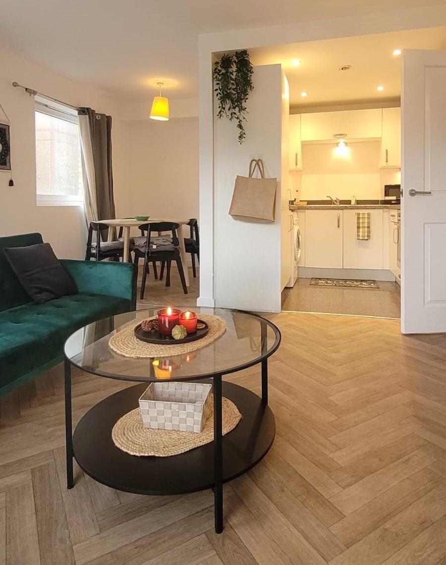 As Apartment Holiday Londen Buitenkant foto